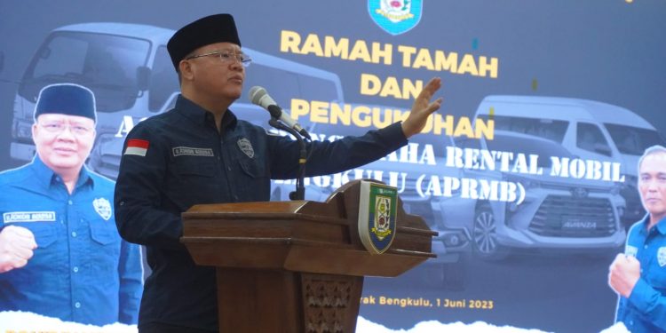 Berendo Informasi Bengkulu, Gubernur Rohidin Dorong Pelatihan Sikap dan Wawasan Para Sopir