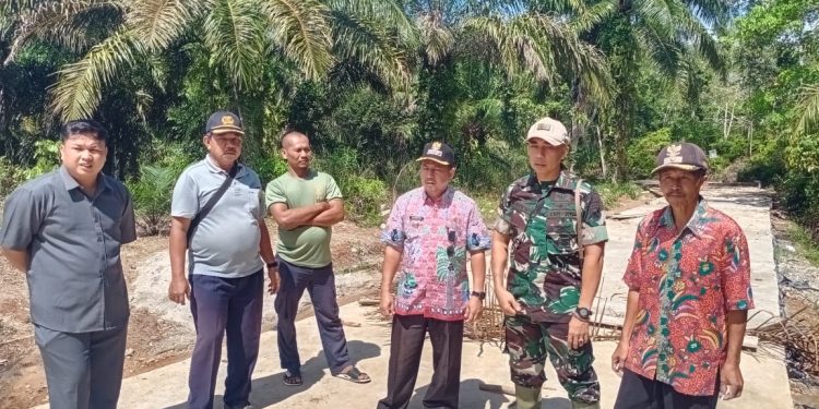 Pemdes Semambang Makmur Gelar Monitoring dan Evaluasi Pembangunan Fisik Tahun 2023