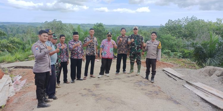 Monitoring dan Evaluasi Pembangunan Fisik Tahap 1 Tahun 2023: Gutomo, Upaya Memaksimalkan Pekerjaan Pembangunan di Desa 