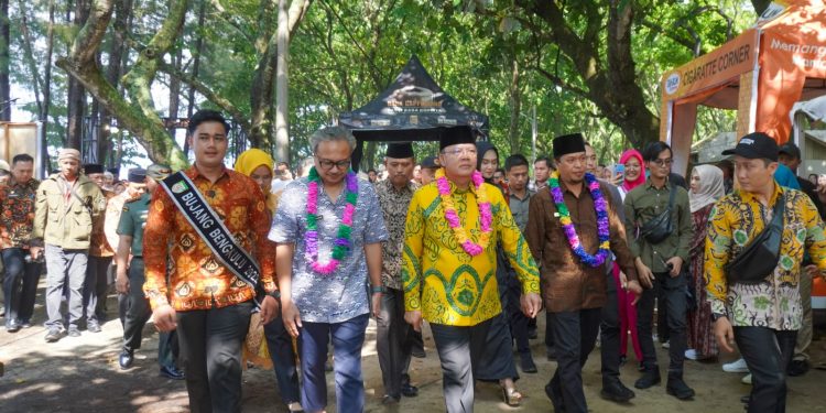 Festival Gurita 2023 Masuk KEN Kemenparekraf RI, Gubernur Rohidin: Prestasi Ini Pantas Diapresiasi