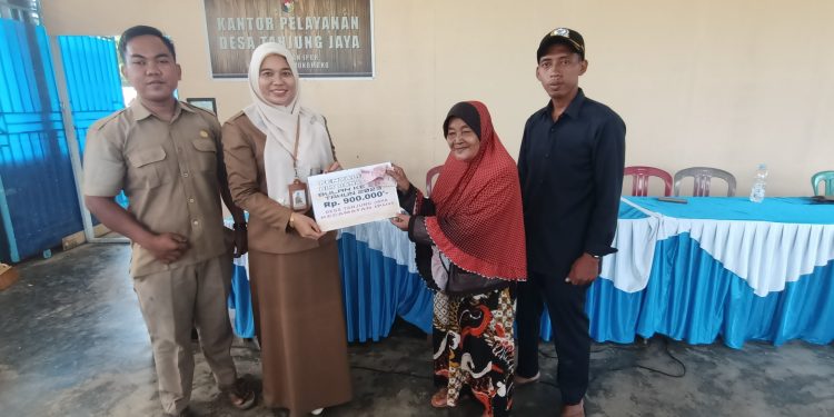 Pemdes Tanjung Jaya Saluran BLT-DD Triwulan Kedua TA 2023
