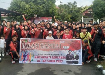 Moment HBA ke 63 dan IAD ke 23, Kajari Mukomuko Gelar Jalan Santai Bersama Insan Pers