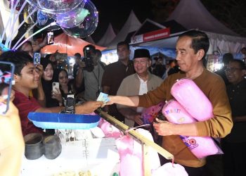 Nikmati Malam di Bengkulu, Presiden Jokowi Kunjungi Festival Tabut 2023