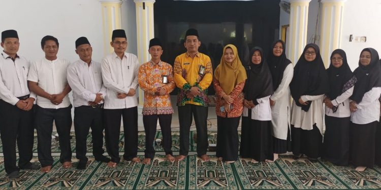 Kakan Kemenag Kabupaten Mukomuko Berikan Pembinaan dan Pembekalan Bagi ASN PPPK dan Penyuluh