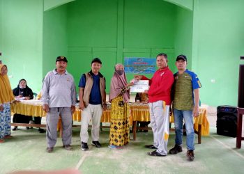 Pemdes Talang Arah Bagikan BLT-DD Tahap III Tahun 2023