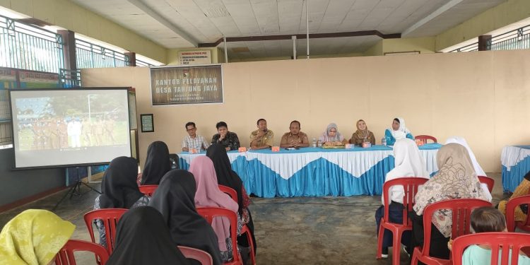 UPTD Puskesmas Ipuh Laksanakan Kegiatan Monev Pendampingan Pelaksanaan Posyandu di Desa Tanjung Jaya 