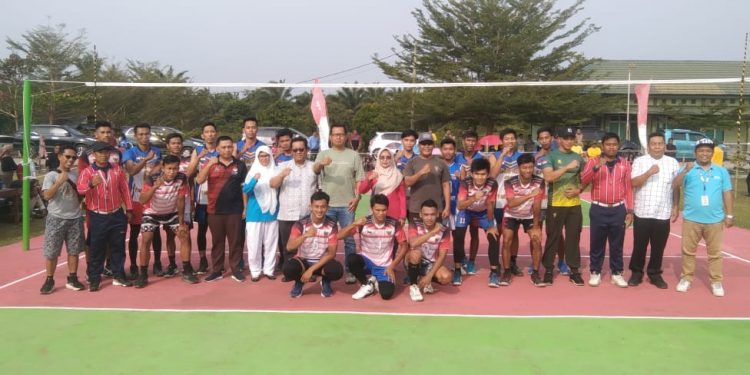 Meriah , Wasri Tutup Gelaran Turnamen Bola Voli Dandim Cup V 2023