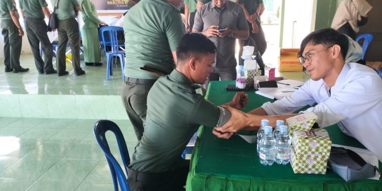 Sambut Hari Juang Kartika ke 78, Kodim 0428/Mukomuko Gelar  Bakti  Sosial Donor Darah