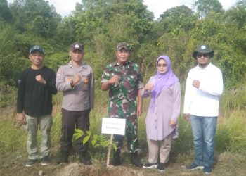 Refeleksi Akhir Tahun 2023, Pemkab Mukomuko Bersama FKPD Tanam 100 Pohon di Lingkungan RSUD Mukomuko 
