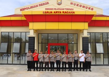 Tingkatkan Pelayanan Untuk Masyarakat, Kapolres Mukomuko Resmikan Gedung Pelayanan Terpadu dan 2 Mapolsubsektor