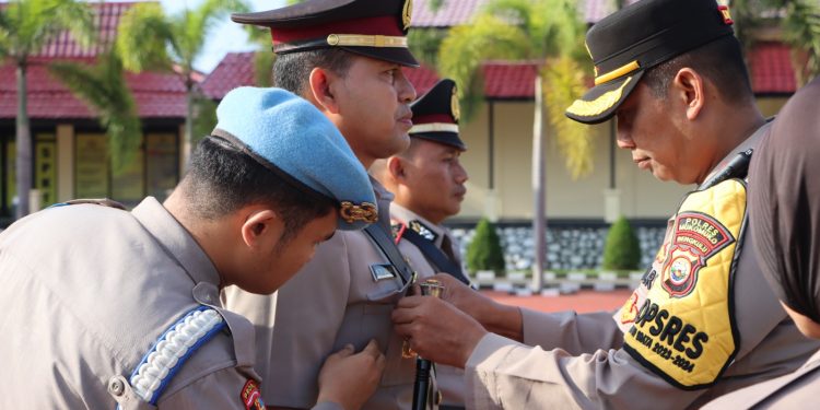 Kapolres Mukomuko Pimpin Sertijab Kapolsek Teras Terunjam