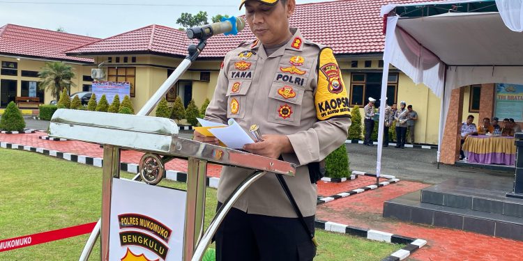 Kapolres Mukomuko Pimpin Apel Operasi Keselamatan Nala 2024 dan Pencanangan Aksi Keselamatan Jalan