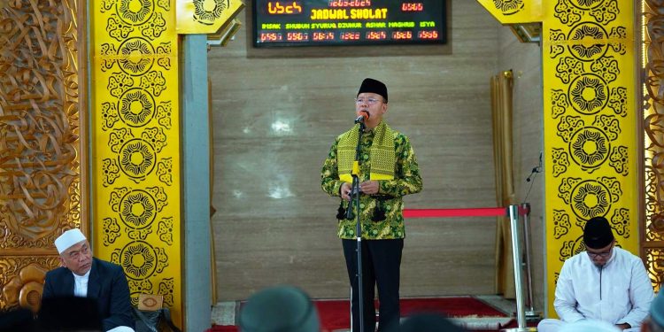 Awal Ramadhan, Gubernur Rohidin Buka Murokaz Al-Qur’an di Masjid Raya Baitul Izzah