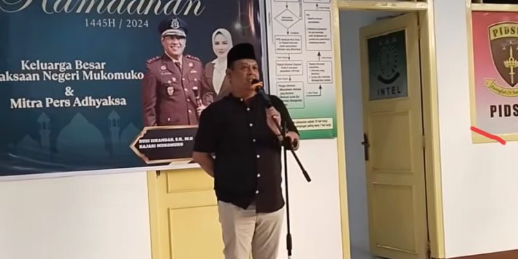 Akrab dan Penuh Kekeluargaan, Kajari Mukomuko Buka Puasa Bersama Insan Pers