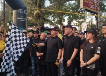 Ribuan Masyarakat Bengkulu Antusias Ikuti Jalan Santai HUT ke-70 Agung Concern