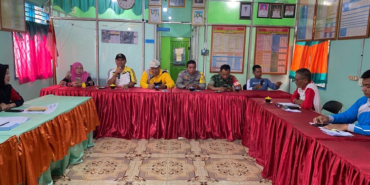 Jumat Berkah , Pemdes Pasar Baru Salurkan BLT-DD Perdana di Tahun 2025